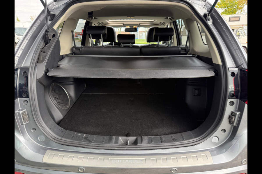 Mitsubishi Outlander 2.4 PHEV Intense+ 4WD, NAP, CarPlay, Trekhaak, Sunroof
