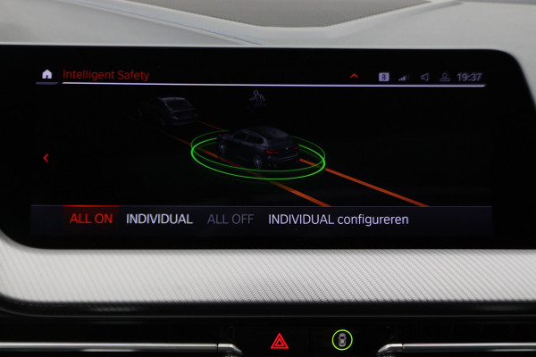 BMW 1-serie 128ti Business Edition M Sport Panoramadak, M-Sportstoelen, Stoelverwarming, LED, Apple Carplay, 19"