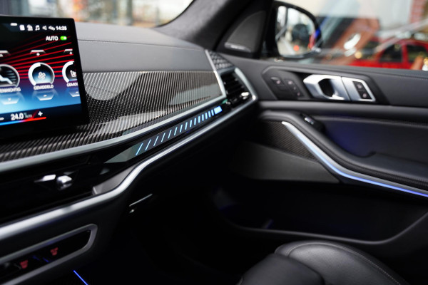 BMW X7 M 60 I X-Drive | Trekhaak | 7 Persoons | M-Sport Pro | Sky Lounge