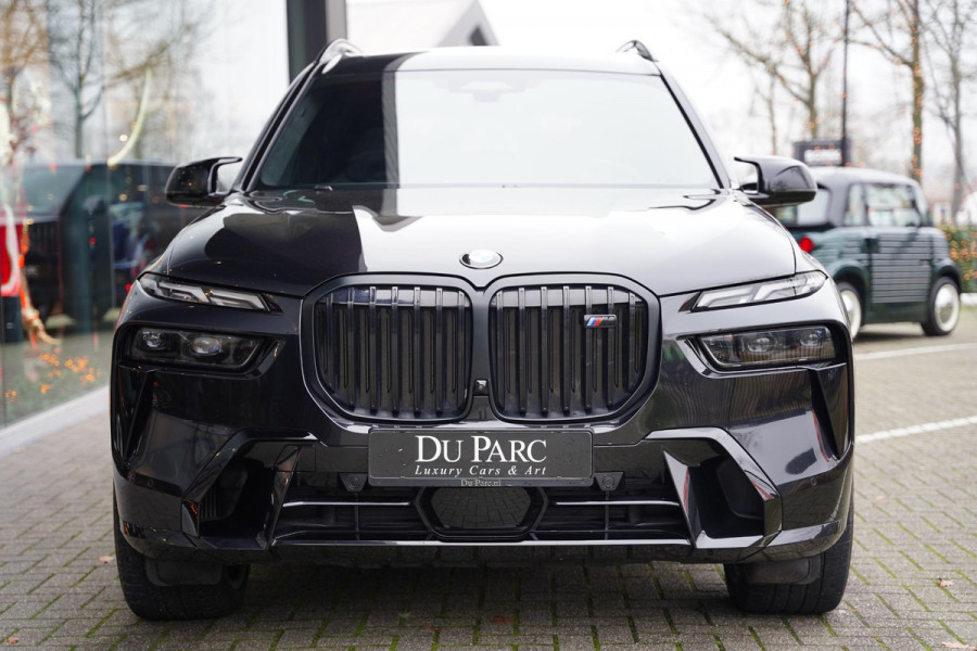 BMW X7 M 60 I X-Drive | Trekhaak | 7 Persoons | M-Sport Pro | Sky Lounge