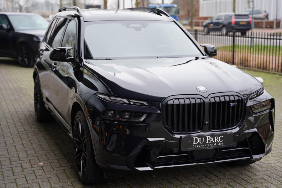BMW X7 M 60 I X-Drive | Trekhaak | 7 Persoons | M-Sport Pro | Sky Lounge