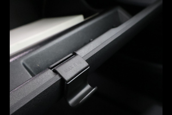 Polestar 2 LONG RANGE DUAL MOTOR 408 PK 78 KWH LAUNCH + WEGKL. TREKHAAK | PANORAMA | 360 CAMERA | 20 INCH | PIXEL LED