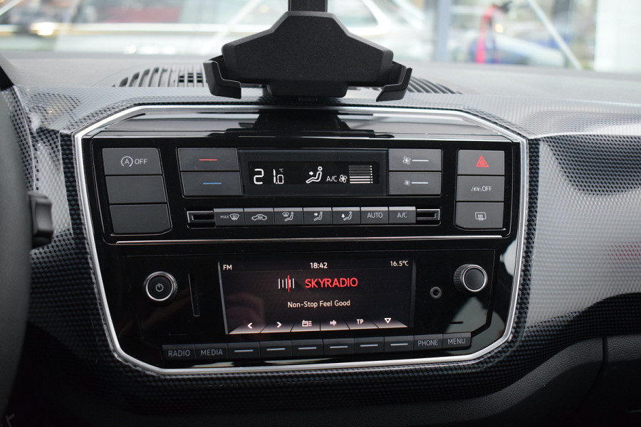 Volkswagen up! 1.0 | Camera | Cruise | LM Velgen | Climate