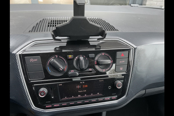 Volkswagen up! 1.0 Airco - Alarm klasse 1 - Bluetooth - Elektrische ramen voor - Radio - Rijstrooksensor - Start/stop systeem - Centrale deurvergrendeling met afstandsbediening