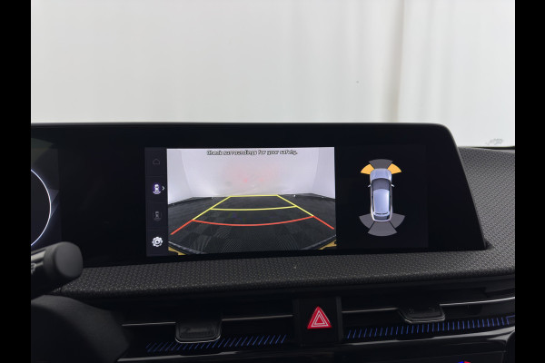 Kia Ev6 Plus 77.4 kWh [ 3-Fase ] (INCL-BTW) Aut. *LEATHER | ADAPTIVE-CRUISE | DIGI-COCKPIT | MERIDIAN-AUDIO | MEMORY-PACK | FULL-LED | KEYLESS | CAMERA | DAB | BLIND-SPOT | NAVI-FULLMAP | PRIVACY-GLASS | AMBIENT-LIGHT | ...