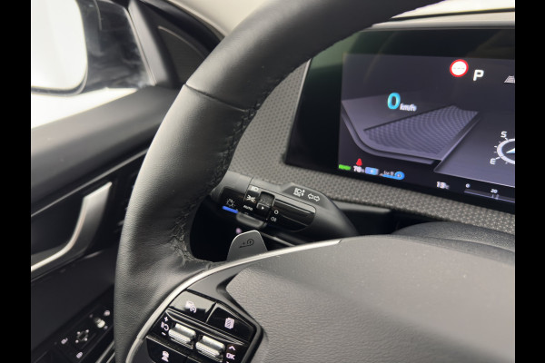 Kia Ev6 Plus 77.4 kWh [ 3-Fase ] (INCL-BTW) Aut. *LEATHER | ADAPTIVE-CRUISE | DIGI-COCKPIT | MERIDIAN-AUDIO | MEMORY-PACK | FULL-LED | KEYLESS | CAMERA | DAB | BLIND-SPOT | NAVI-FULLMAP | PRIVACY-GLASS | AMBIENT-LIGHT | ...