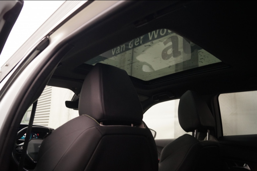 Peugeot e-2008 EV GT 50kWh -NAVI-ECC-PANO-LED-