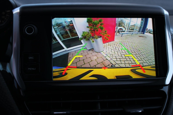 Peugeot 2008 1.2 110PK AUTOMAAT BLUE LION | TREKHAAK | NAVIGATIE | APPLE CARPLAY/ANDROID AUTO | DAB+ | ACHTERUITRIJ CAMERA | PANORAMA DAK | CRUISE | AIRCO |