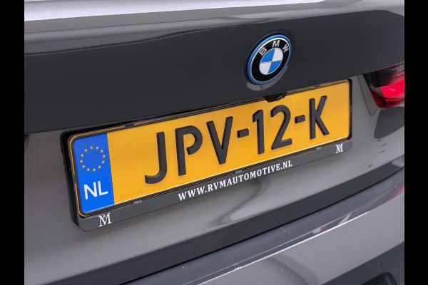 BMW 3-serie 330e High Executive BOMVOL!| M SPORT | SCHUIFDAK | LEDER | HARMAN KARDON | LASER LED | ELECTR STOELEN | KEYLESS | HEAD UP| DODE HOEK HERKENNING | STUURWIEL VERWARMING