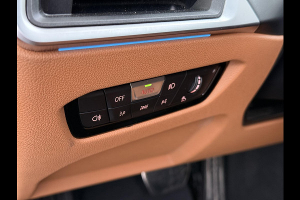 BMW 3-serie 330e High Executive BOMVOL!| M SPORT | SCHUIFDAK | LEDER | HARMAN KARDON | LASER LED | ELECTR STOELEN | KEYLESS | HEAD UP| DODE HOEK HERKENNING | STUURWIEL VERWARMING