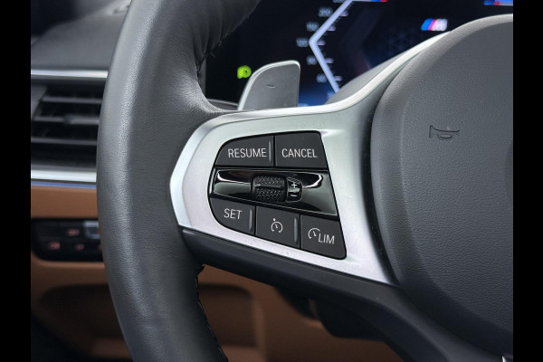 BMW 3-serie 330e High Executive BOMVOL!| M SPORT | SCHUIFDAK | LEDER | HARMAN KARDON | LASER LED | ELECTR STOELEN | KEYLESS | HEAD UP| DODE HOEK HERKENNING | STUURWIEL VERWARMING