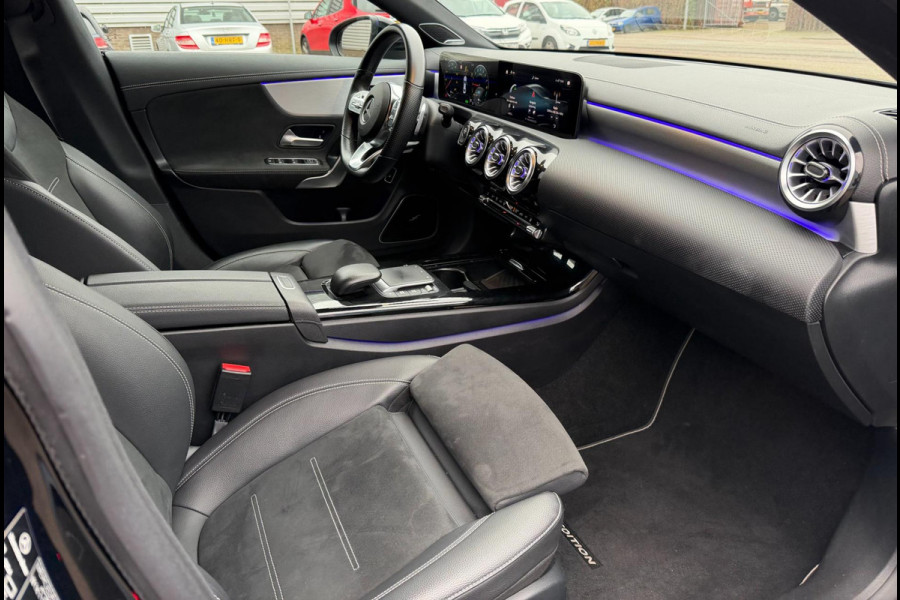 Mercedes-Benz CLA-Klasse 250 e Premium Plus