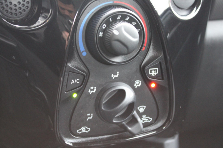 Peugeot 108 1.0 e-VTi Allure Airco Carplay 1e eigenaar Nap