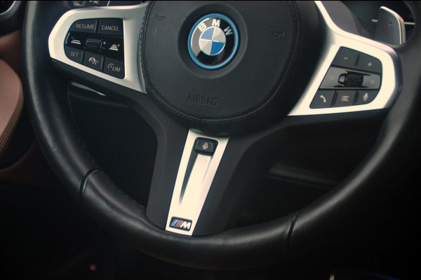 BMW X3 xDrive30e High Executive | M-Sport | Individual | Panoramadak | Trekhaak