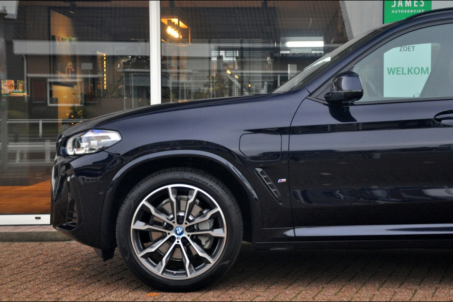 BMW X3 xDrive30e High Executive | M-Sport | Individual | Panoramadak | Trekhaak