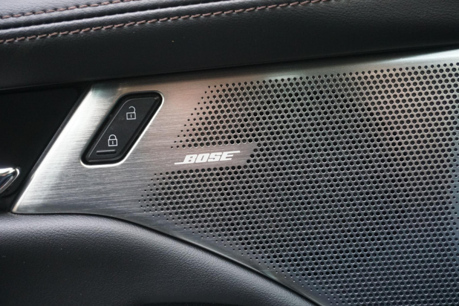 Mazda 3 2.0 e-SkyActiv-X M Hybrid 186 Luxury/Leer/18Inch/ Head-Up/Dealeronderhouden