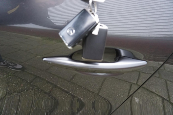 Mazda 3 2.0 e-SkyActiv-X M Hybrid 186 Luxury/Leer/18Inch/ Head-Up/Dealeronderhouden