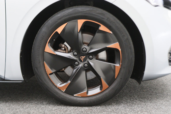 CUPRA Born Adrenaline One 62 kWh Virtual Cockpit, ACC, Camera, Apple Carplay, LED, PDC, 19''