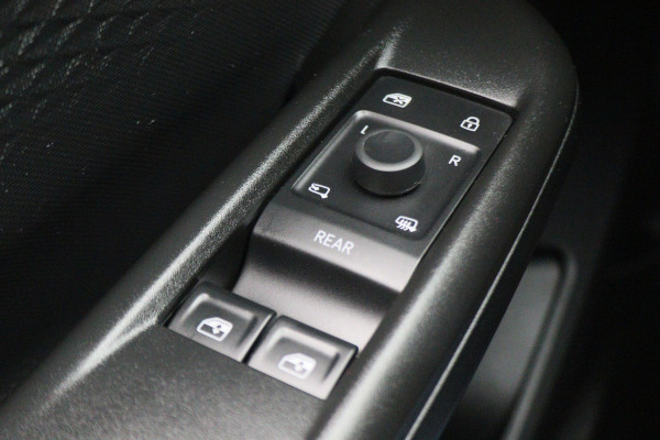 CUPRA Born Adrenaline One 62 kWh Virtual Cockpit, ACC, Camera, Apple Carplay, LED, PDC, 19''