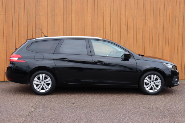 Peugeot 308 SW 1.2 P.T.Blue L. Executive org.NL panoramadak trekhaak