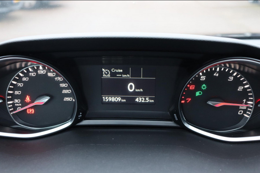 Peugeot 308 SW 1.2 P.T.Blue L. Executive org.NL panoramadak trekhaak