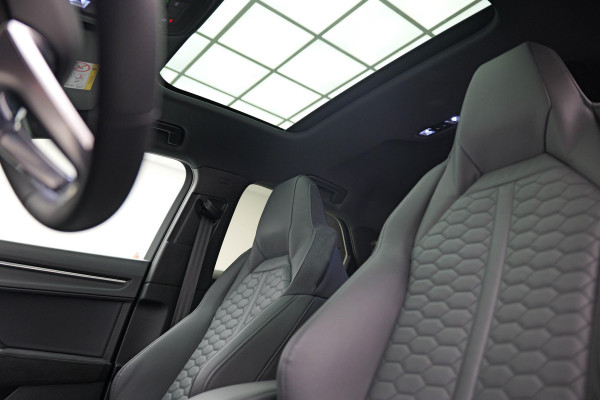 Audi RSQ3 Sportback 2.5 TFSI |Pano|Sonos|RS-Stoelen|BTW|Keyless|