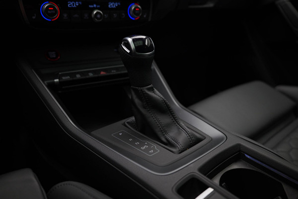 Audi RSQ3 Sportback 2.5 TFSI |Pano|Sonos|RS-Stoelen|BTW|Keyless|