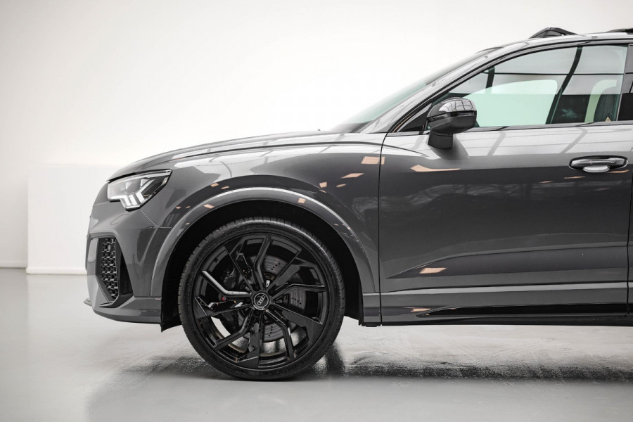 Audi RSQ3 Sportback 2.5 TFSI |Pano|Sonos|RS-Stoelen|BTW|Keyless|