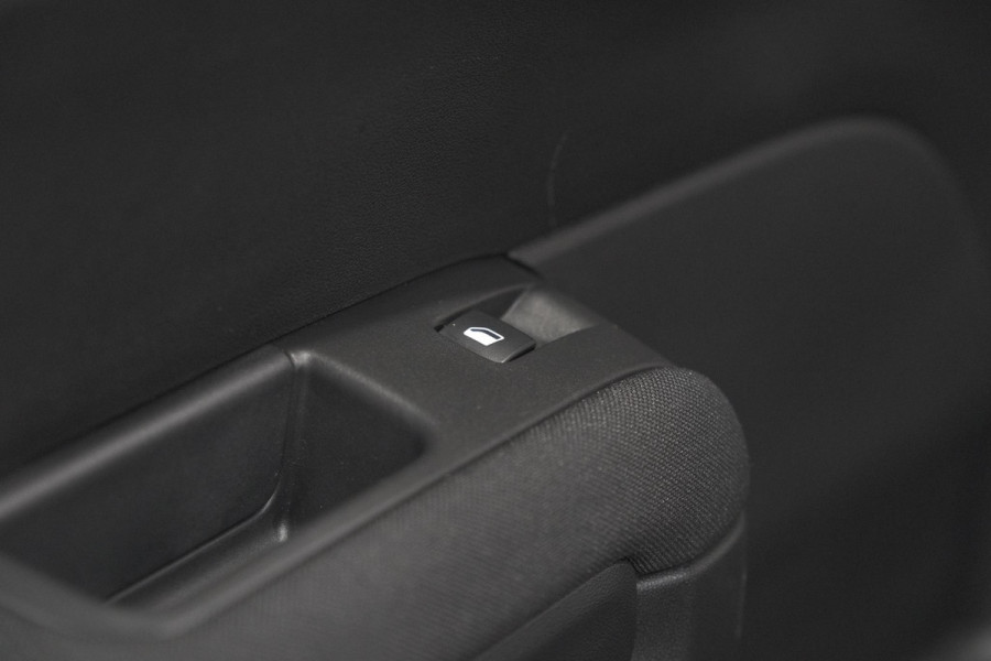 Citroën C3 Aircross PureTech 110 Shine | Camera | Stoelverwarming | Apple Carplay