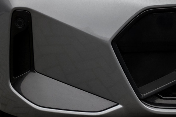 BMW 3 Serie Touring 330e M-PAKKET | HEAD UP | 360 CAMERA | ELEKTRISCHE VERSTELBARE VOORSTOELEN | PANORAMADAK | SIDE ASSIST