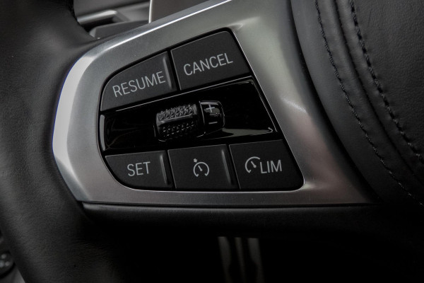 BMW 3 Serie Touring 330e M-PAKKET | HEAD UP | 360 CAMERA | ELEKTRISCHE VERSTELBARE VOORSTOELEN | PANORAMADAK | SIDE ASSIST