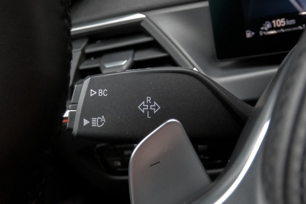 BMW 3 Serie Touring 330e M-PAKKET | HEAD UP | 360 CAMERA | ELEKTRISCHE VERSTELBARE VOORSTOELEN | PANORAMADAK | SIDE ASSIST