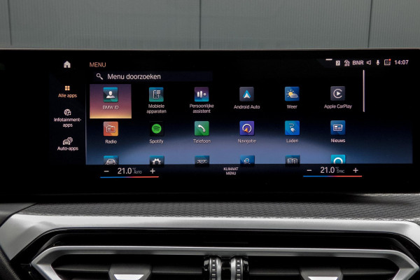 BMW 3 Serie Touring 330e M-PAKKET | HEAD UP | 360 CAMERA | ELEKTRISCHE VERSTELBARE VOORSTOELEN | PANORAMADAK | SIDE ASSIST