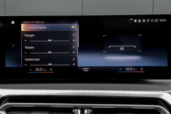 BMW 3 Serie Touring 330e M-PAKKET | HEAD UP | 360 CAMERA | ELEKTRISCHE VERSTELBARE VOORSTOELEN | PANORAMADAK | SIDE ASSIST