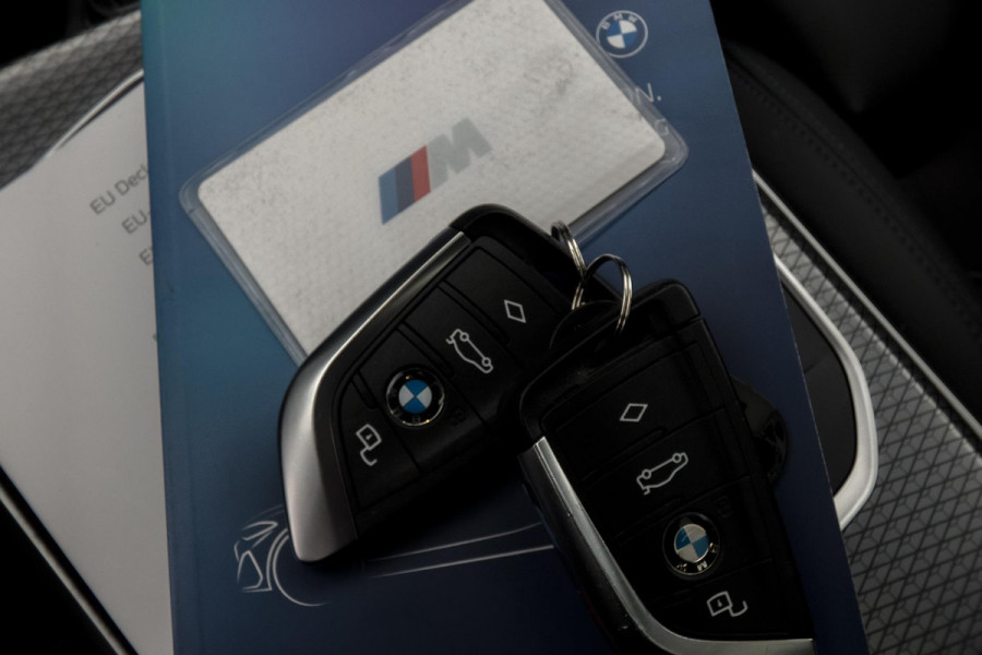 BMW 3 Serie Touring 330e M-PAKKET | HEAD UP | 360 CAMERA | ELEKTRISCHE VERSTELBARE VOORSTOELEN | PANORAMADAK | SIDE ASSIST
