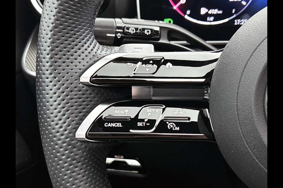 Mercedes-Benz C-Klasse Estate 300 e AMG Plug-In Hybride AMG Line | Trekhaak | Panorama Schuif-Kanteldak | Digital Licht | Rijassistentiepakket Plus incl. PRE-SAFE Inclusief 24 maanden MB Certified garantie voor Europa.