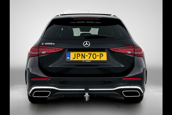 Mercedes-Benz C-Klasse Estate 300 e AMG Plug-In Hybride AMG Line | Trekhaak | Panorama Schuif-Kanteldak | Digital Licht | Rijassistentiepakket Plus incl. PRE-SAFE Inclusief 24 maanden MB Certified garantie voor Europa.