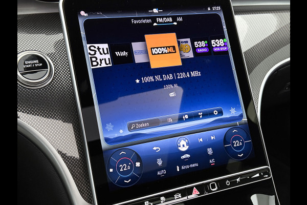 Mercedes-Benz C-Klasse Estate 300 e AMG Plug-In Hybride AMG Line | Trekhaak | Panorama Schuif-Kanteldak | Digital Licht | Rijassistentiepakket Plus incl. PRE-SAFE Inclusief 24 maanden MB Certified garantie voor Europa.