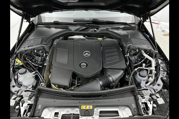 Mercedes-Benz C-Klasse Estate 300 e AMG Plug-In Hybride AMG Line | Trekhaak | Panorama Schuif-Kanteldak | Digital Licht | Rijassistentiepakket Plus incl. PRE-SAFE Inclusief 24 maanden MB Certified garantie voor Europa.
