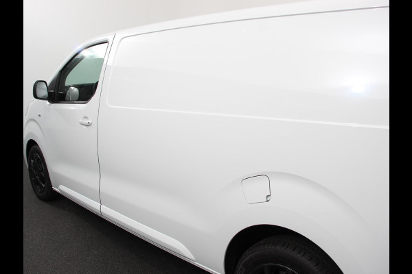 Opel Vivaro 1.5 Diesel 120 S&S L3 Apple Carplay /  Android Auto Parkeersensoren V+A Trekhaak Camera Navigatie Cruise Control LED koplampen houten afwerking laadruimte