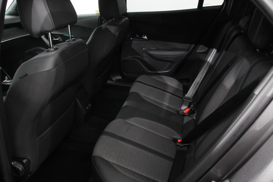 Peugeot 2008 1.2 PureTech 130pk Automaat Allure Navigatie Climate Control Lichtmetalen Velgen Parkeersensoren Cruise Control