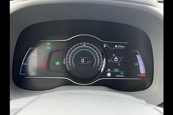 Hyundai Kona EV Premium Sky 64 kWh VAN: €20.900,- VOOR: €19.440,- UW EINDEJAARSVOORDEEL: €2.023,-PANORAMA DAK | 3-FASE | LEDER | STOEL VERWARM, VENTILATIE | CAMERA | RIJKLAAR INCL. 12 MND BOVAG GARANTIE