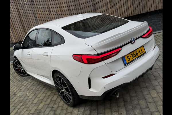 BMW 2 Serie Gran Coupé 218i M Sport Automaat | Alcantara | LED adaptief & grootlichtassistent | HiFi systeem | Achterspoiler | Apple CarPlay