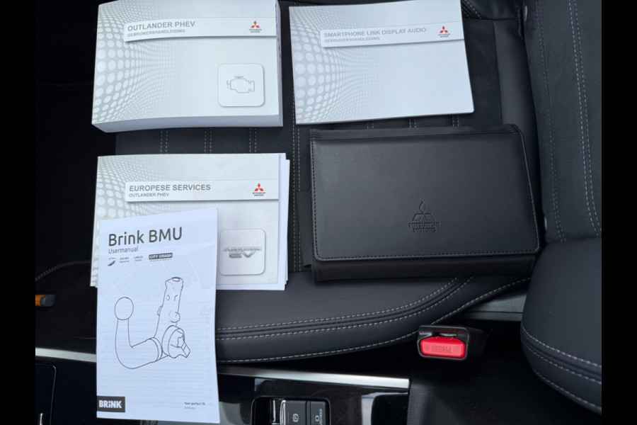 Mitsubishi Outlander 2.4 PHEV Intense+ 4WD, NAP, CarPlay, Trekhaak, Sunroof