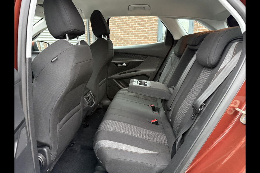 Peugeot 3008 1.2 PureTech Allure 2e Eigenaar,Navi,Clima,Cruuise,PDC,Automaat,Trekhaak,Stoelverwarming,APK tot 03-2026