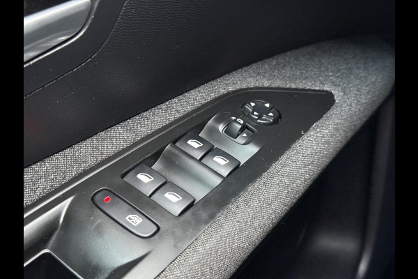 Peugeot 3008 1.2 PureTech Allure 2e Eigenaar,Navi,Clima,Cruuise,PDC,Automaat,Trekhaak,Stoelverwarming,APK tot 03-2026