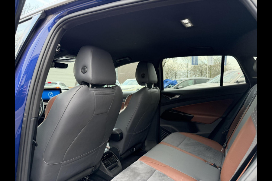Volkswagen ID.4 First 77 kWh | VAN: 27.900,- VOOR: 24.877,- UW EINDEJAARSVOORDEEL: 3.023,- | CAMERA | 3 FASE | STOEL + STUURVERWARMING | RIJKLAAR INCL 12 MAANDEN BOVAG GARANTIE