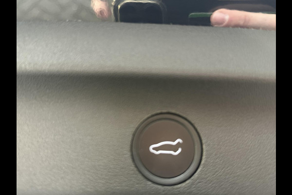 Tesla Model Y Performance AWD 75 kWh VAN: €39.900,- VOOR: €37.877,- UW EINDEJAARSVOORDEEL: €2.023,-| AUTOPILOT| VOLLEDIGE FABRIEKSGARANTIE T/M 6-2026/80.000KM | AANDRIJFLIJN EN ACCU GARANTIE T/M 12-2030 of 192.000km