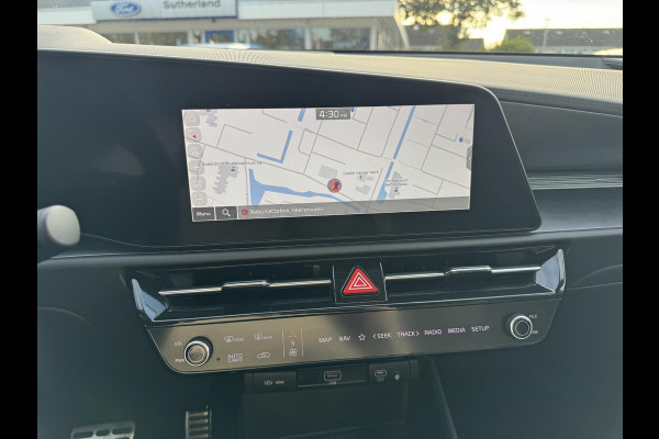 Kia Niro 1.6 GDi PHEV DynamicLine | Stoelverwarming | Adaptieve Cruise control | Bekleding in stof/lederlook | Achteruitrijcamera | Elek Achterklep