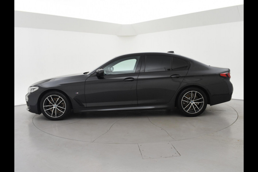 BMW 5 Serie 518D M-SPORT SEDAN + NAPPA LEDEREN COMFORTZETELS | TREKHAAK | H/K | HEAD-UP | SFEERVERLICHTING
